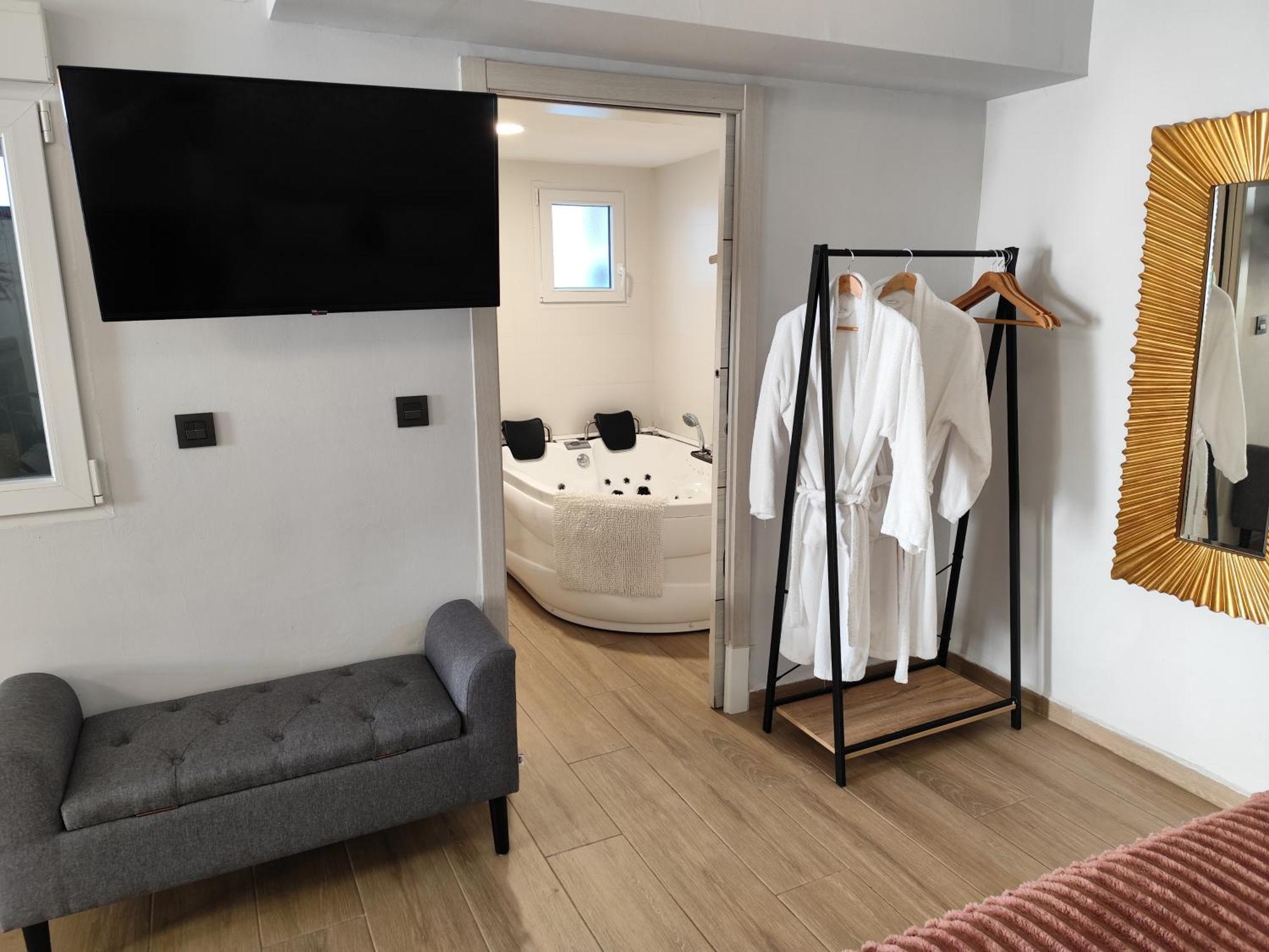 Apartamentos De La Haya & Suite Con Jacuzzi, Junto Al Teatro Romano Mérida Exteriér fotografie